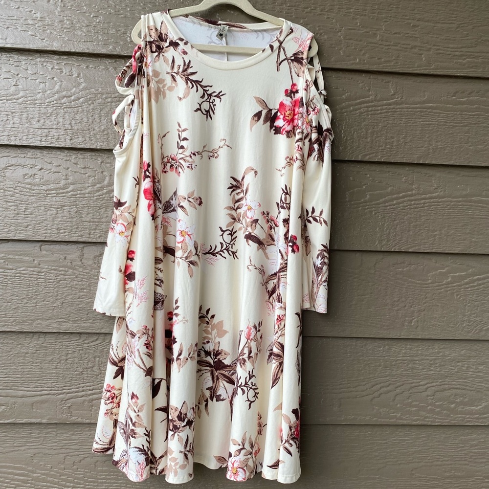 Pomelo Boutique Floral Pocketed Tunic Swing Dress